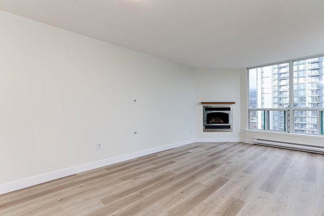 1704 - 1148 Heffley Crescent