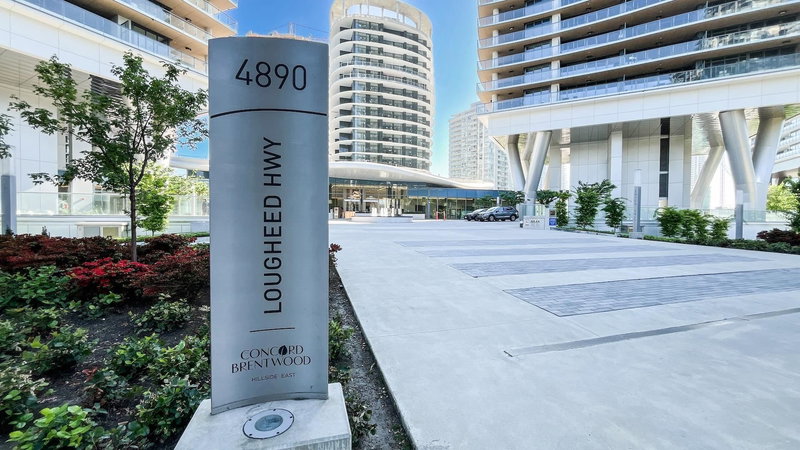 4890 Lougheed Highway #1001, Burnaby, British Columbia