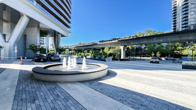 1001 - 4890 Lougheed Highway