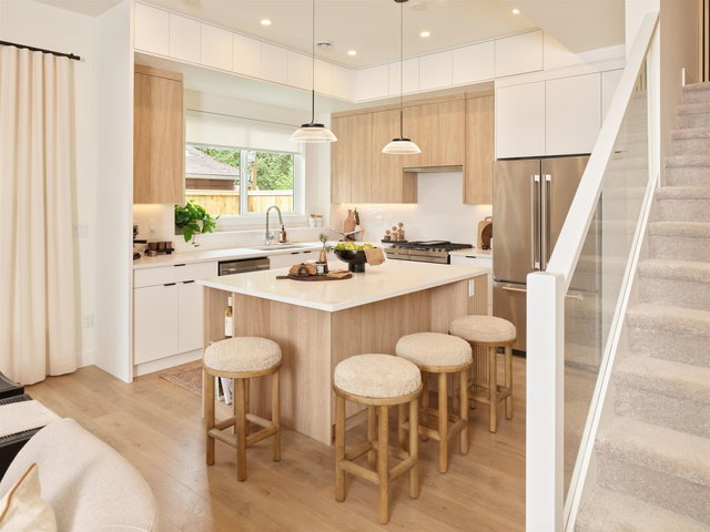 26 - 23697 Fern Crescent