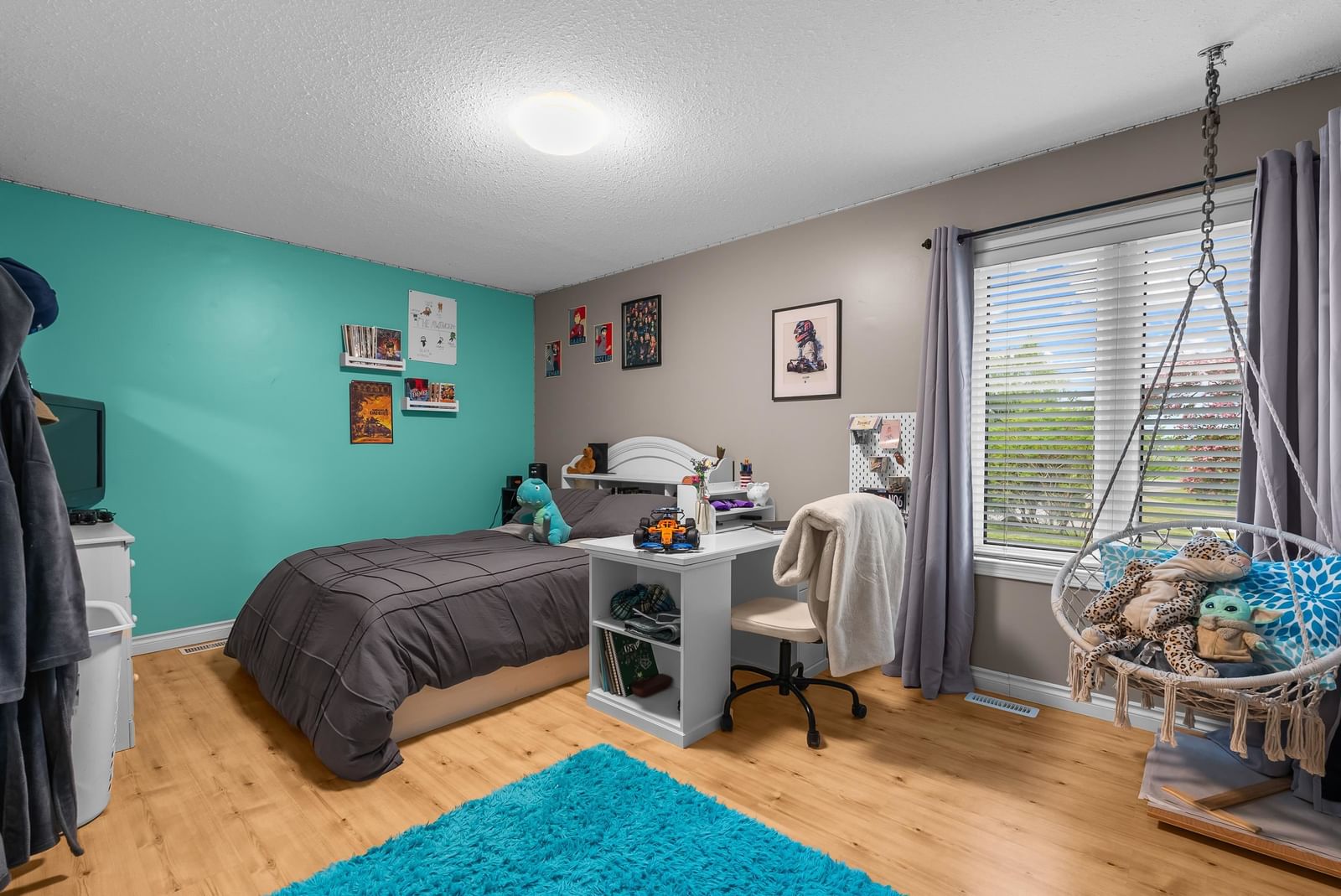 Listing Image 15