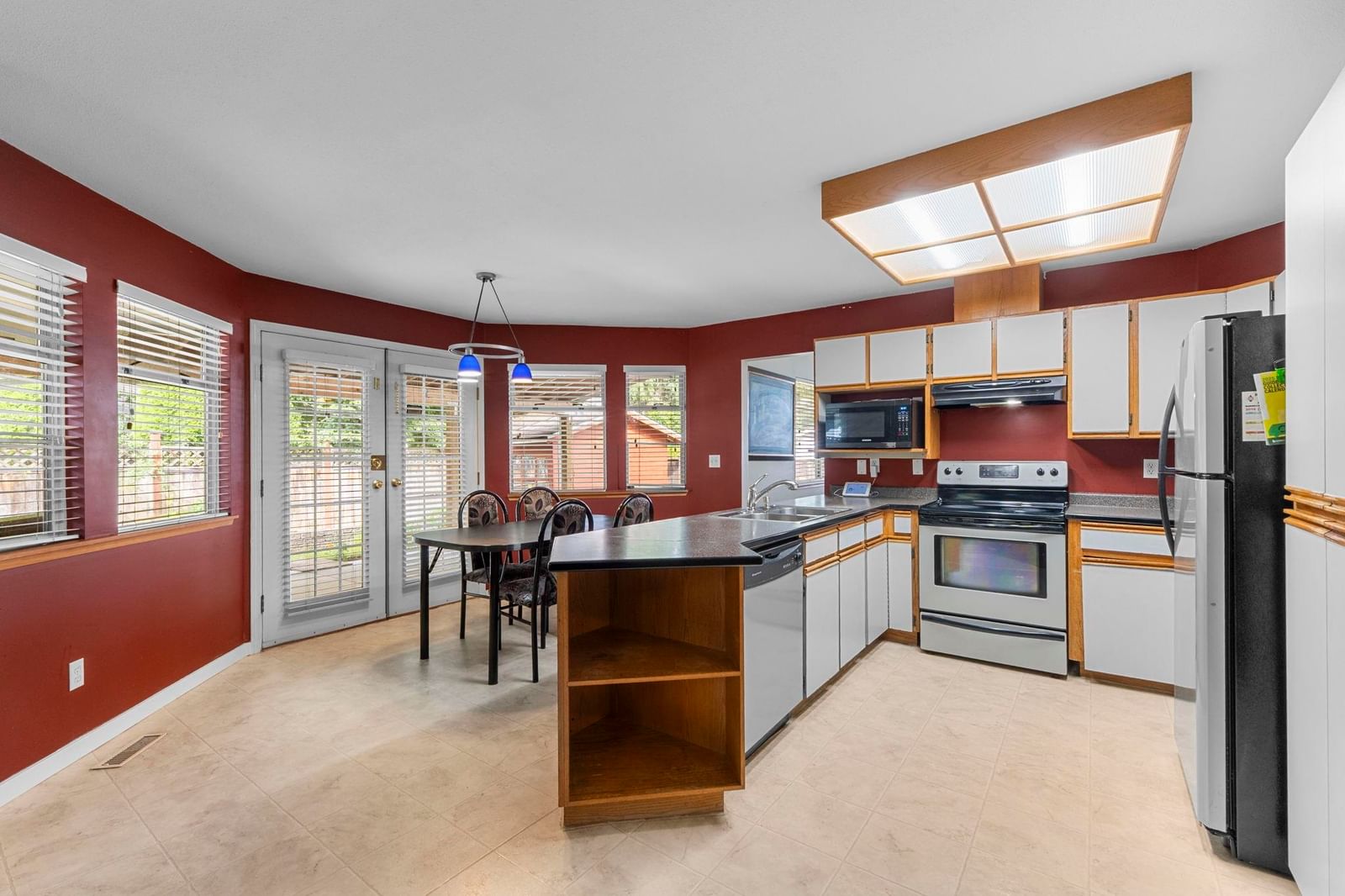 Listing Image 14