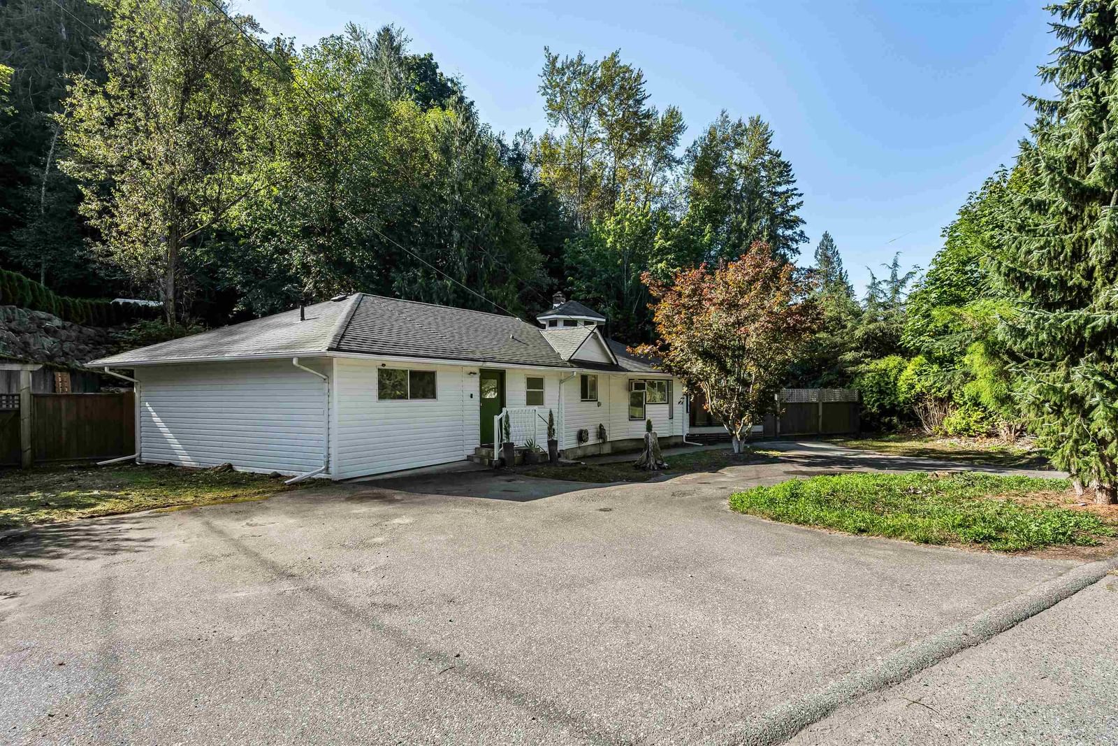 Listing Image 8