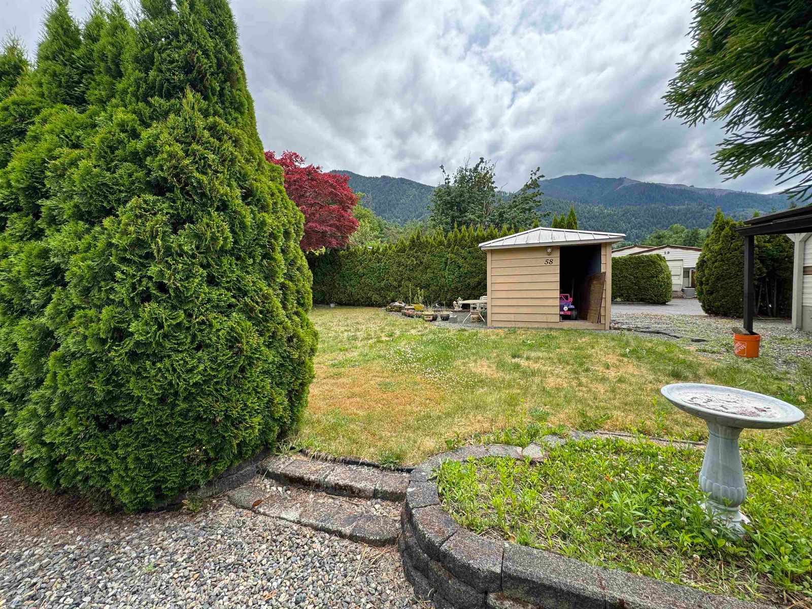 Listing Image 6