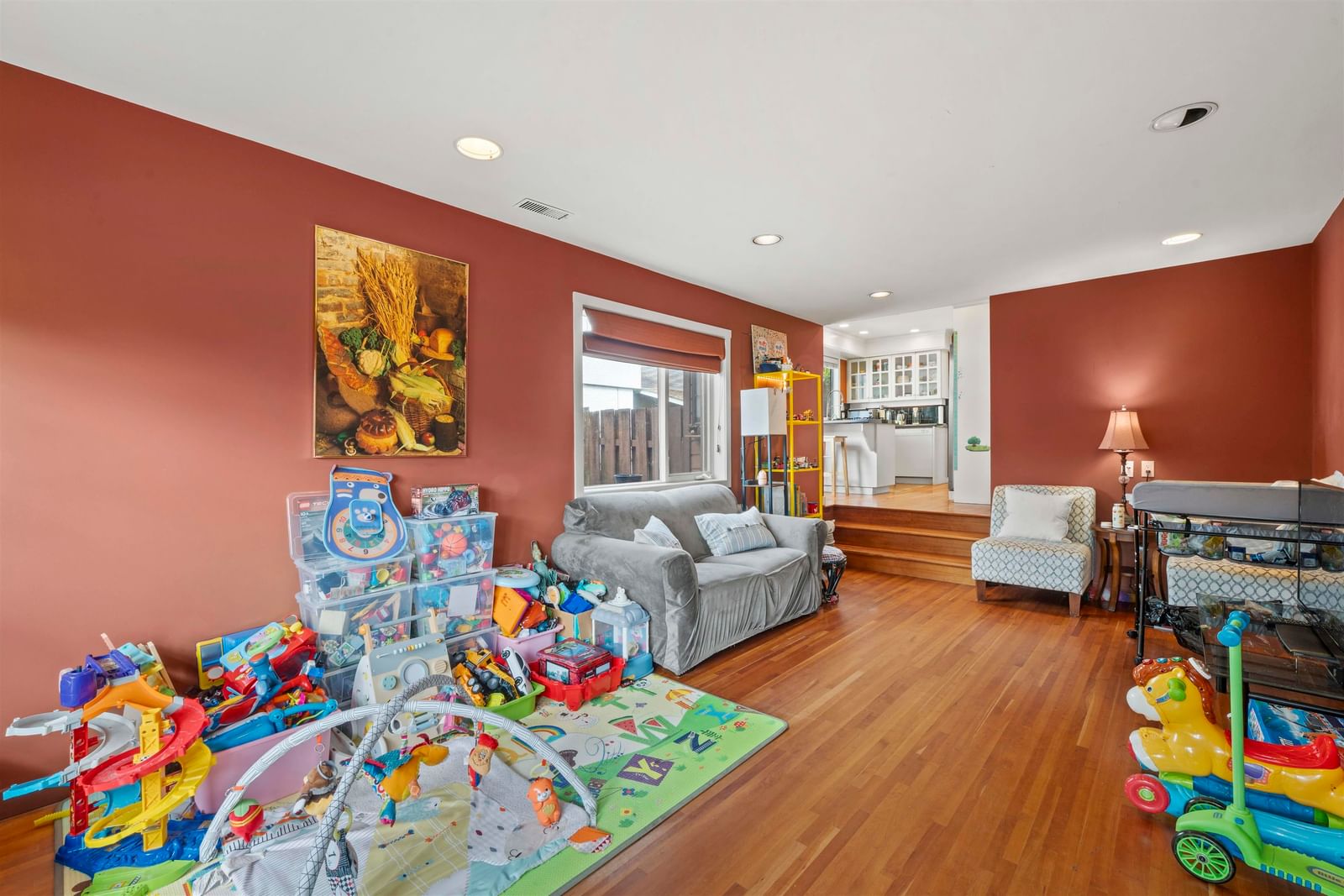 Listing Image 13