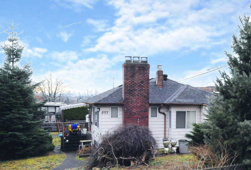 855 Macdonald Avenue, Burnaby, British Columbia