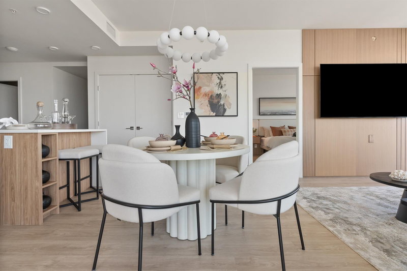 7728 Park Crescent #407, Burnaby, British Columbia
