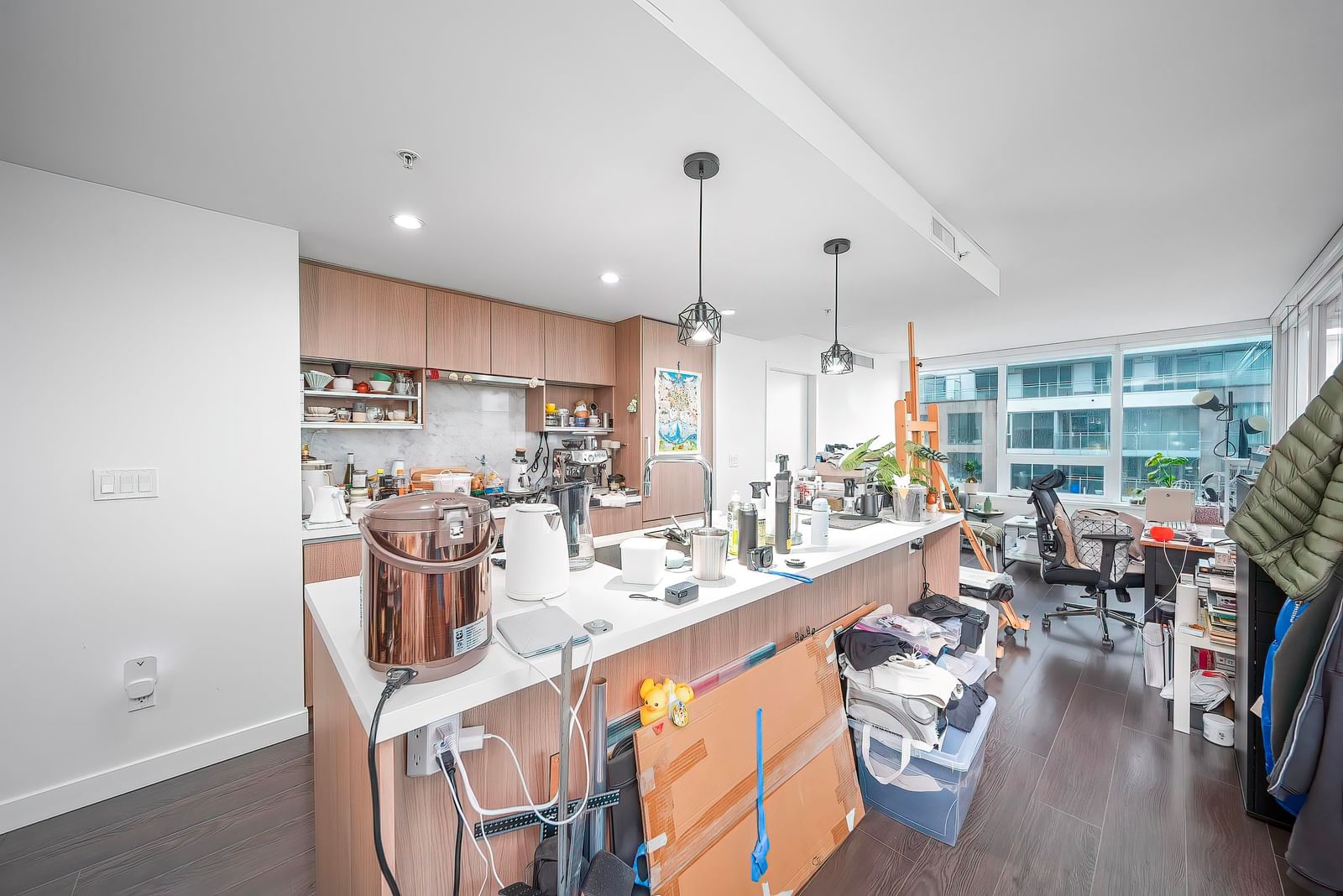 Listing Image 5