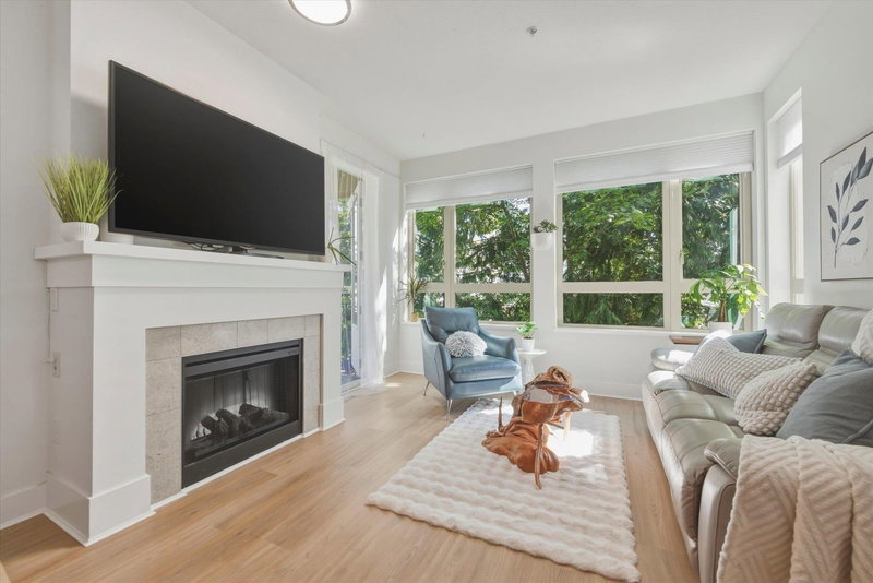 1111 27th Street E #308, North Vancouver, British Columbia