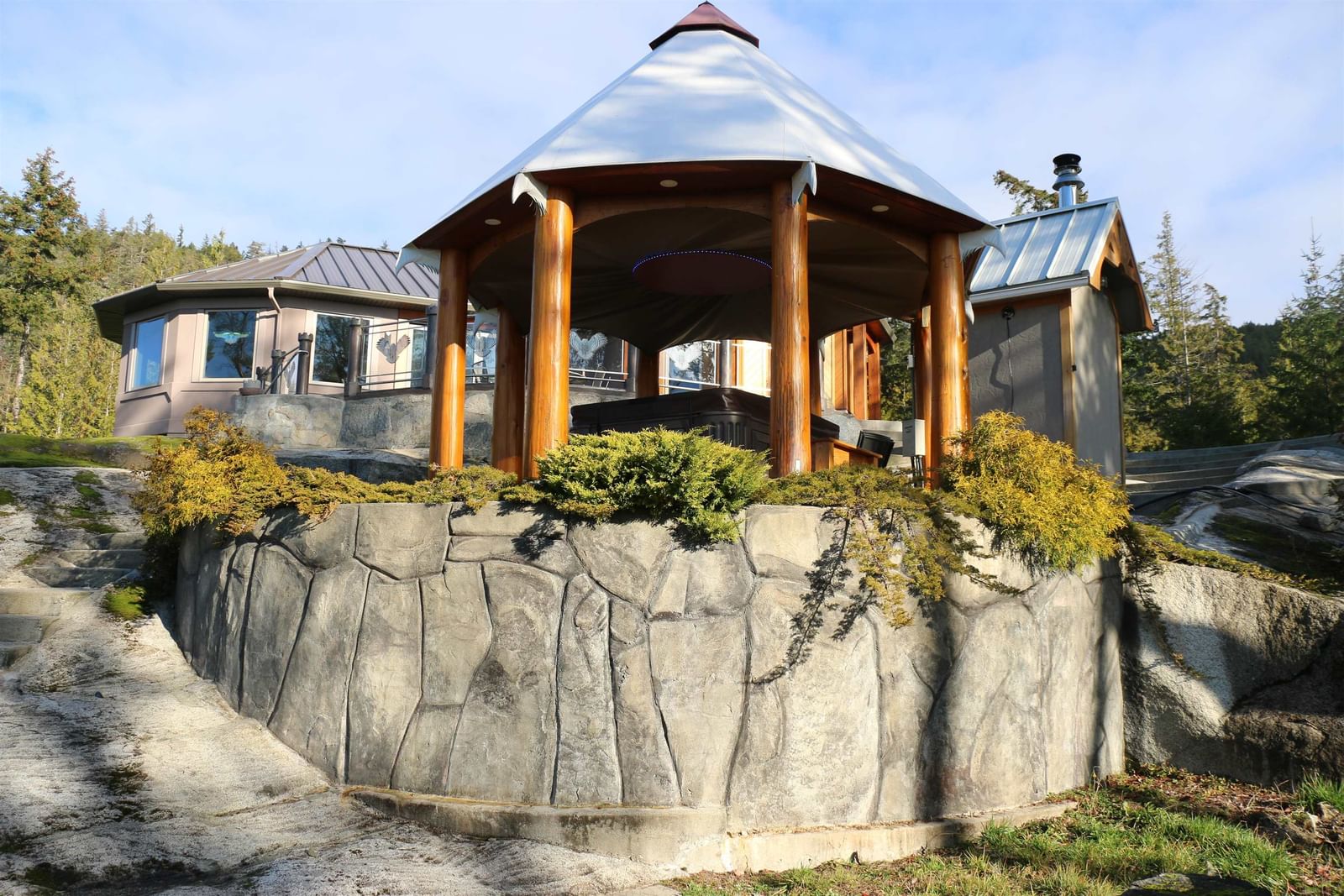 Listing Image 5