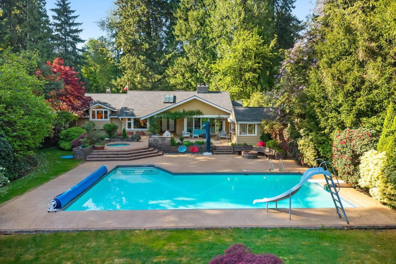 537 Eastcot Road