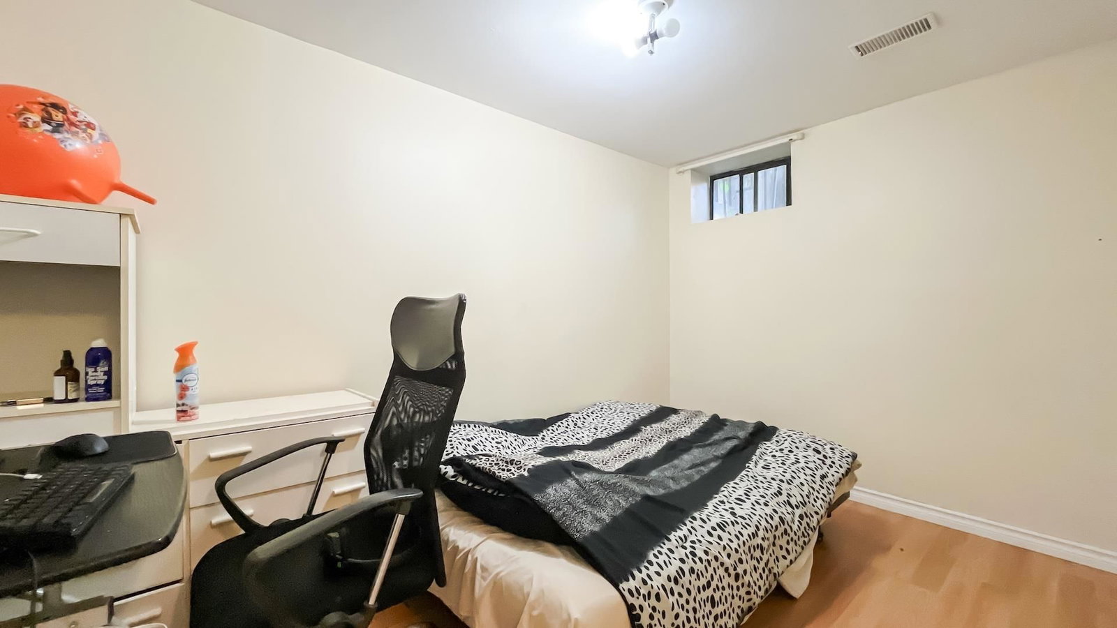 Listing Image 22