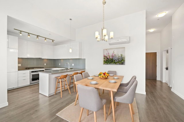 518 - 9311 Alexandra Road