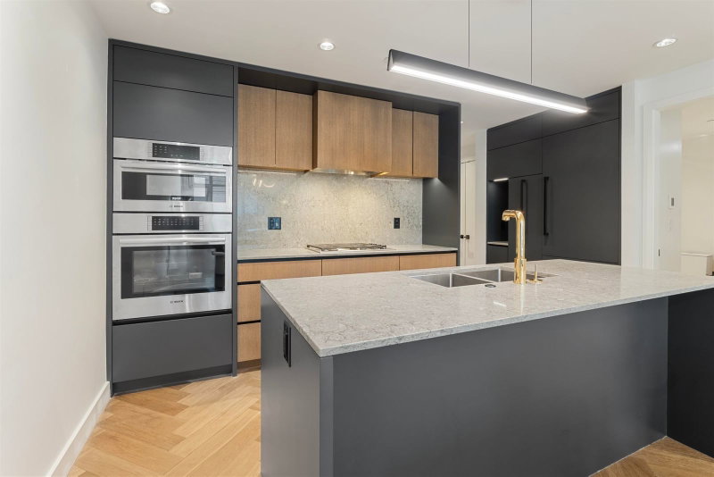 107 - 458 63rd Avenue W