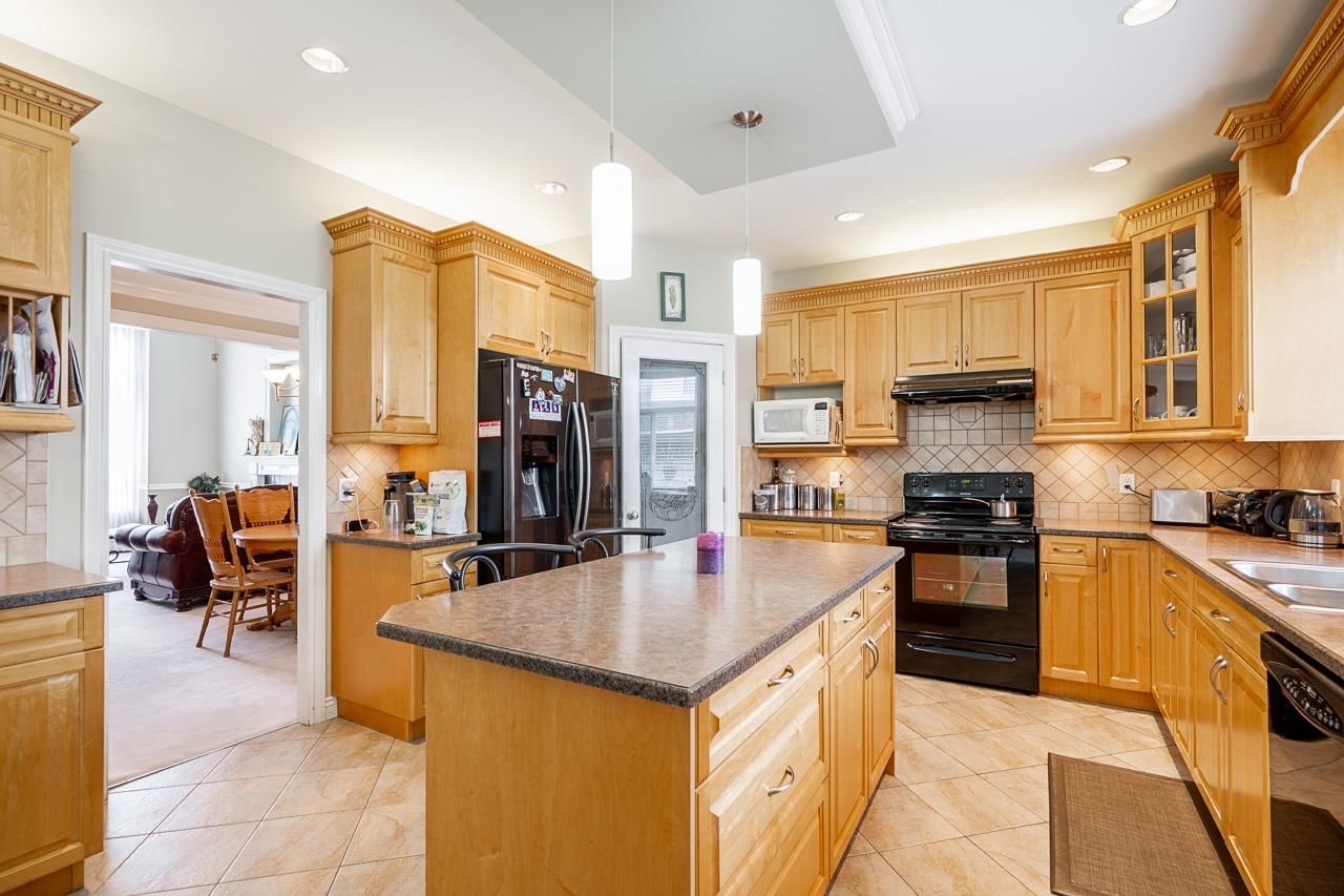 Listing Image 9