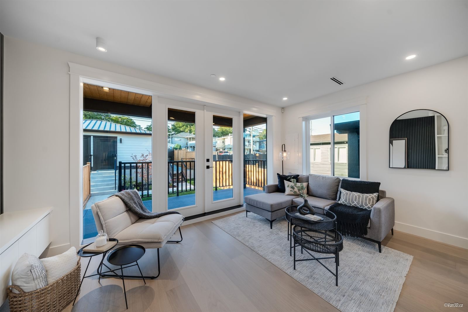 Listing Image 13