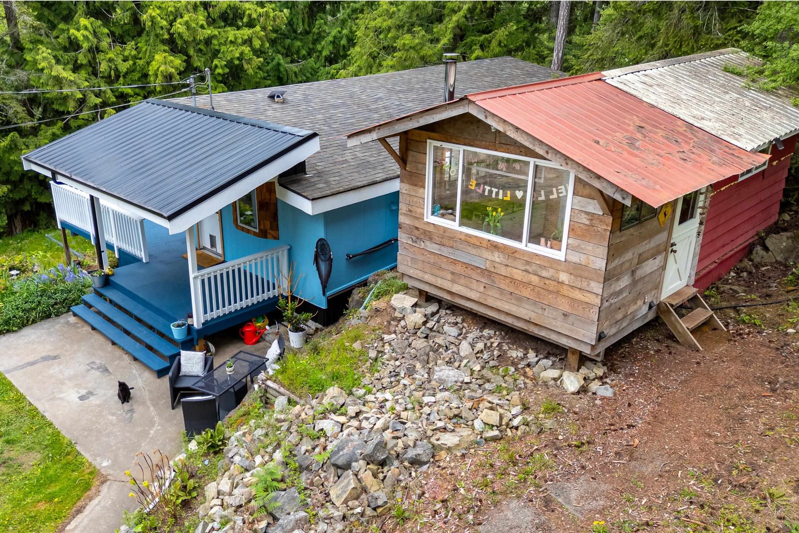 Listing Image 11