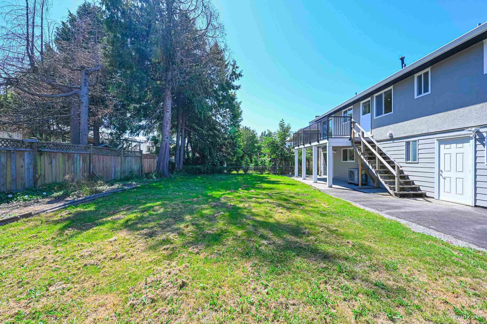 Listing Image 9