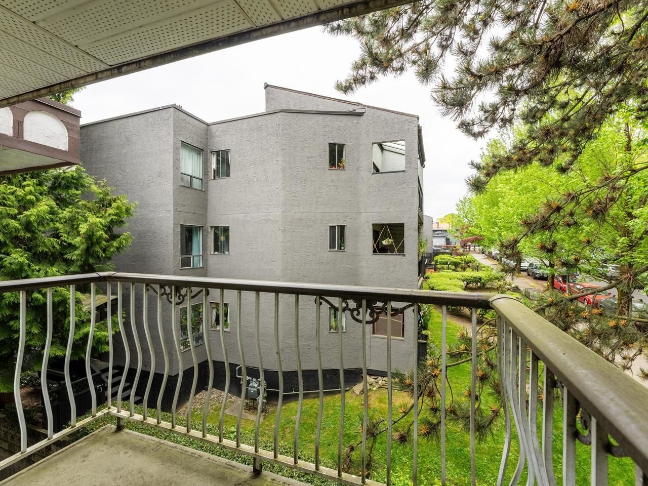 Listing Image 17