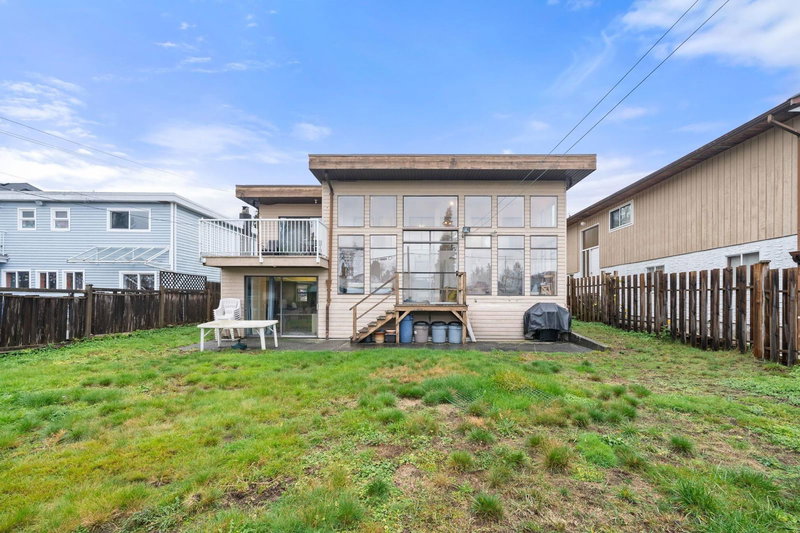 741 14th Street E, North Vancouver, British Columbia