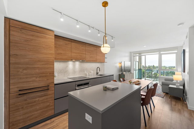 1712 - 10448 University Drive