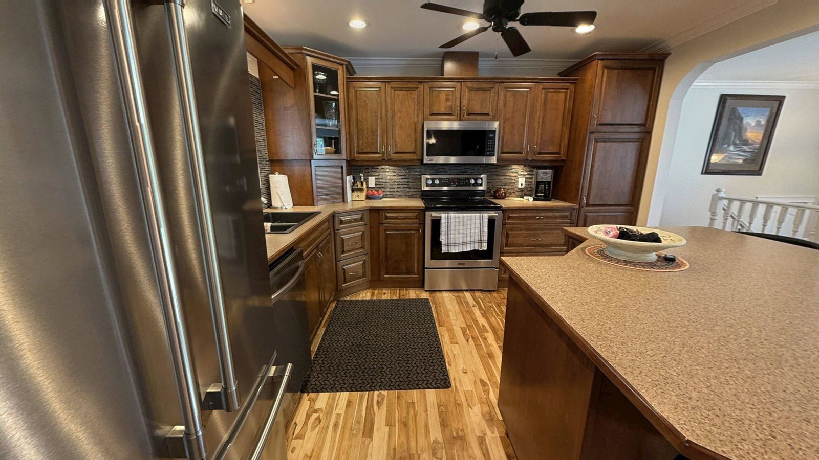 Listing Image 9