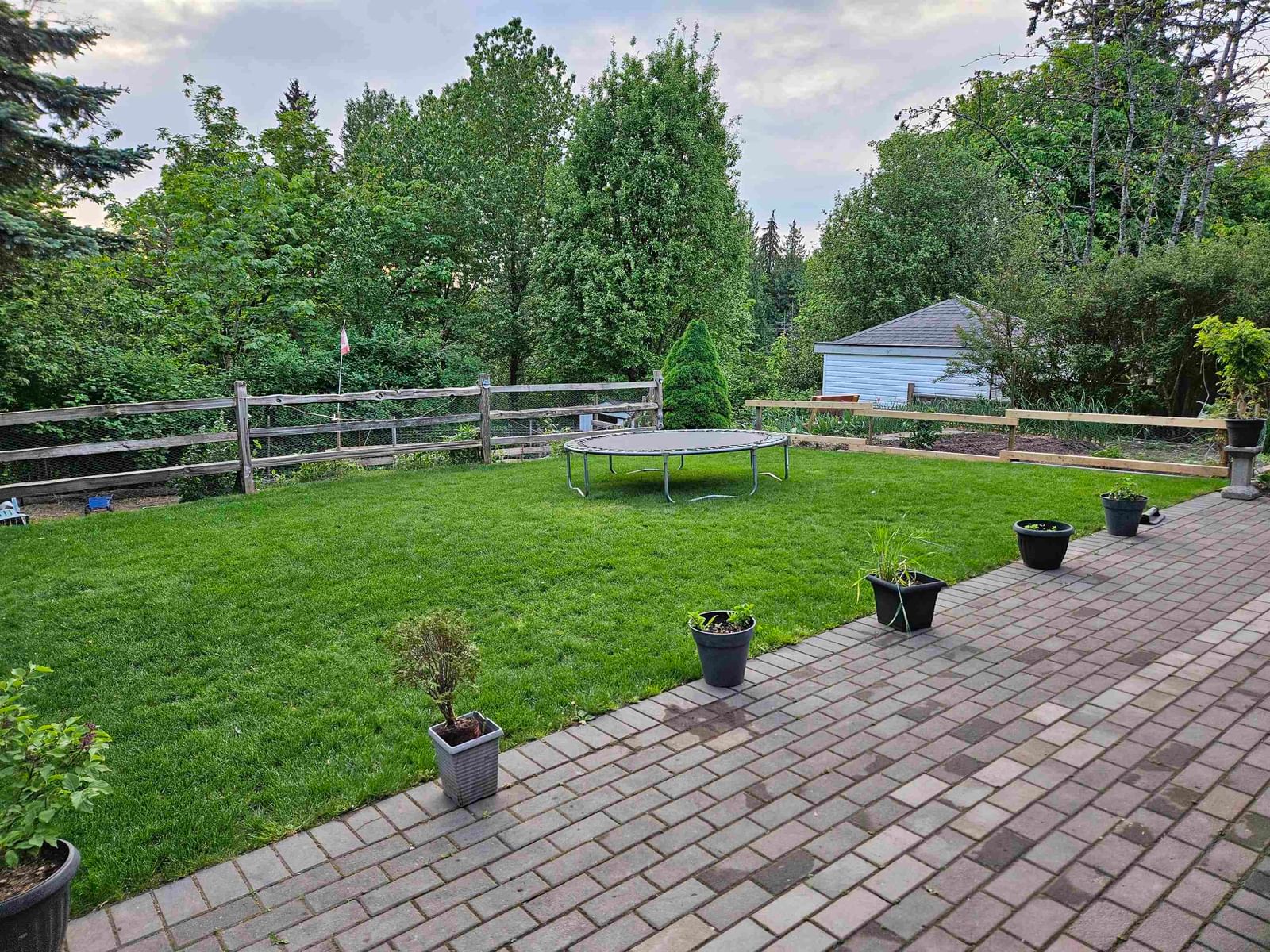 Listing Image 8