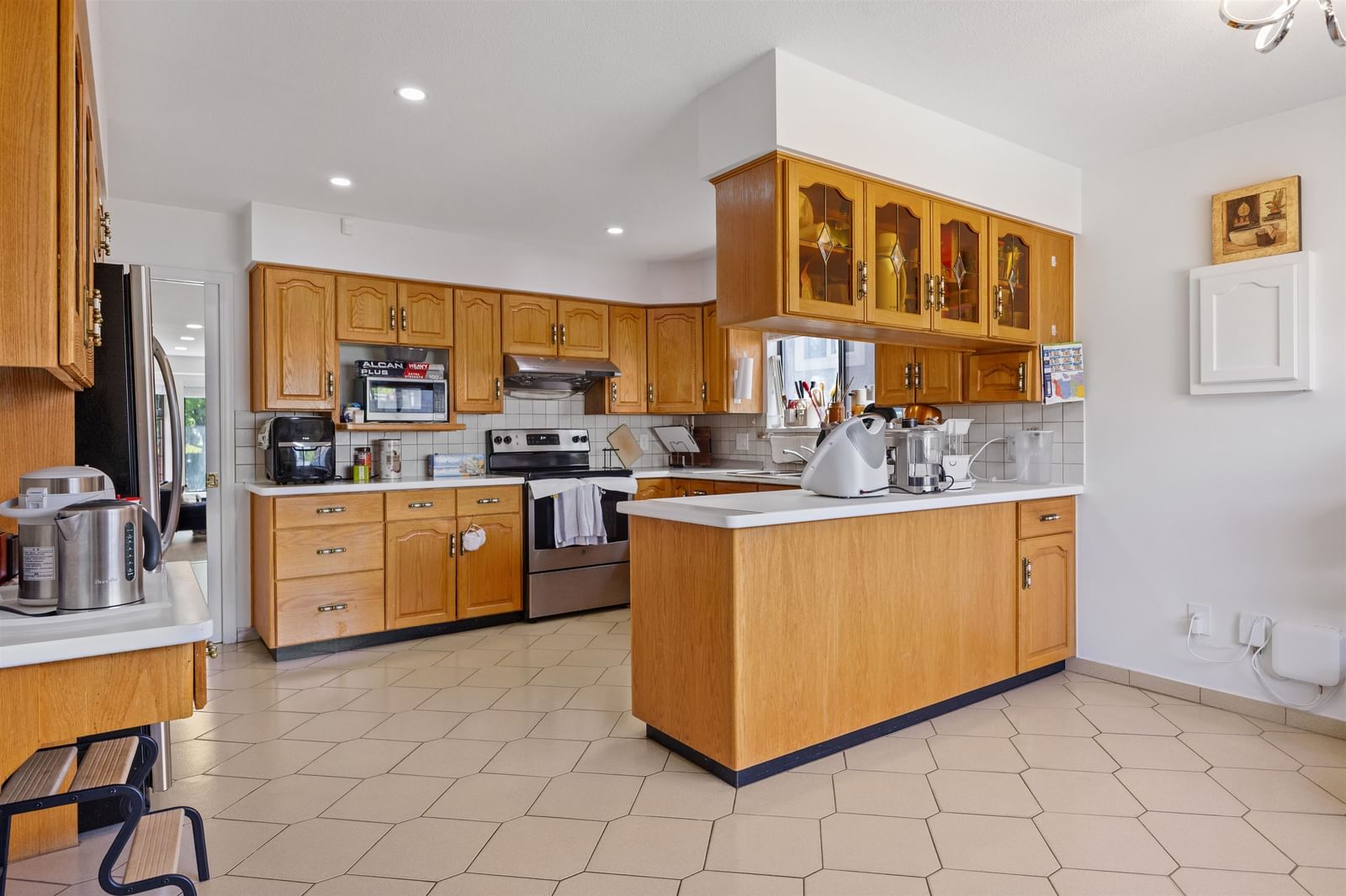 Listing Image 11