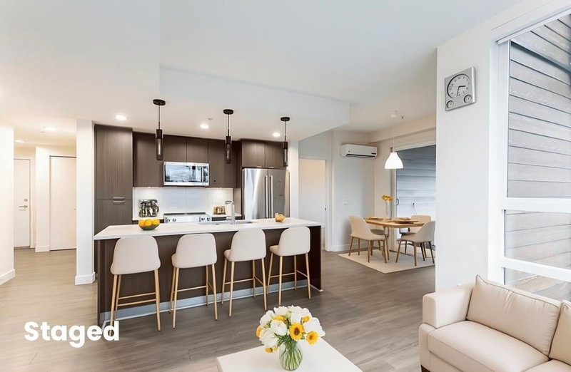 719 3rd Street W #310, North Vancouver, British Columbia