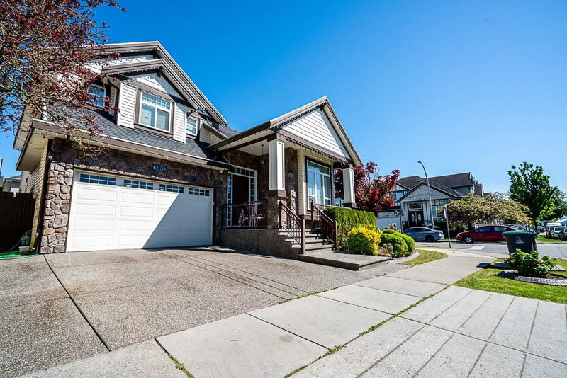 6638 125a Street, Surrey, British Columbia