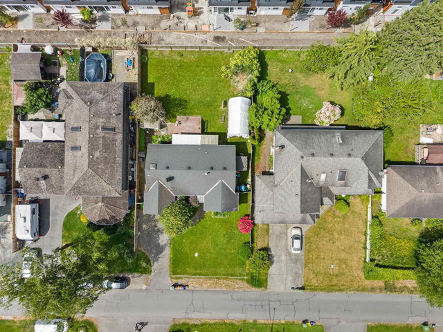 10271 Dennis Crescent