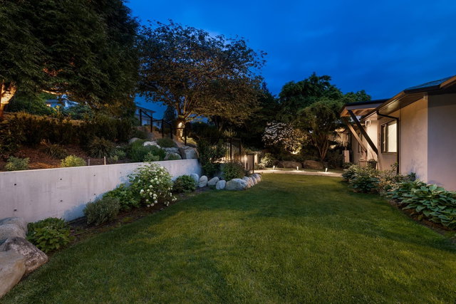 255 Sandringham Crescent