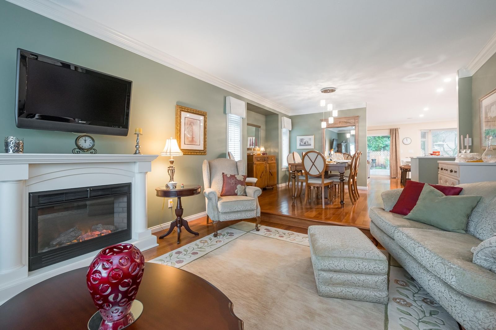 Listing Image 14