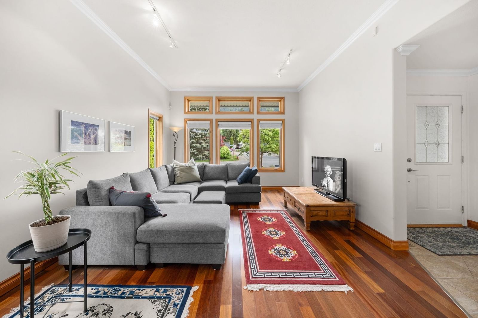 Listing Image 22