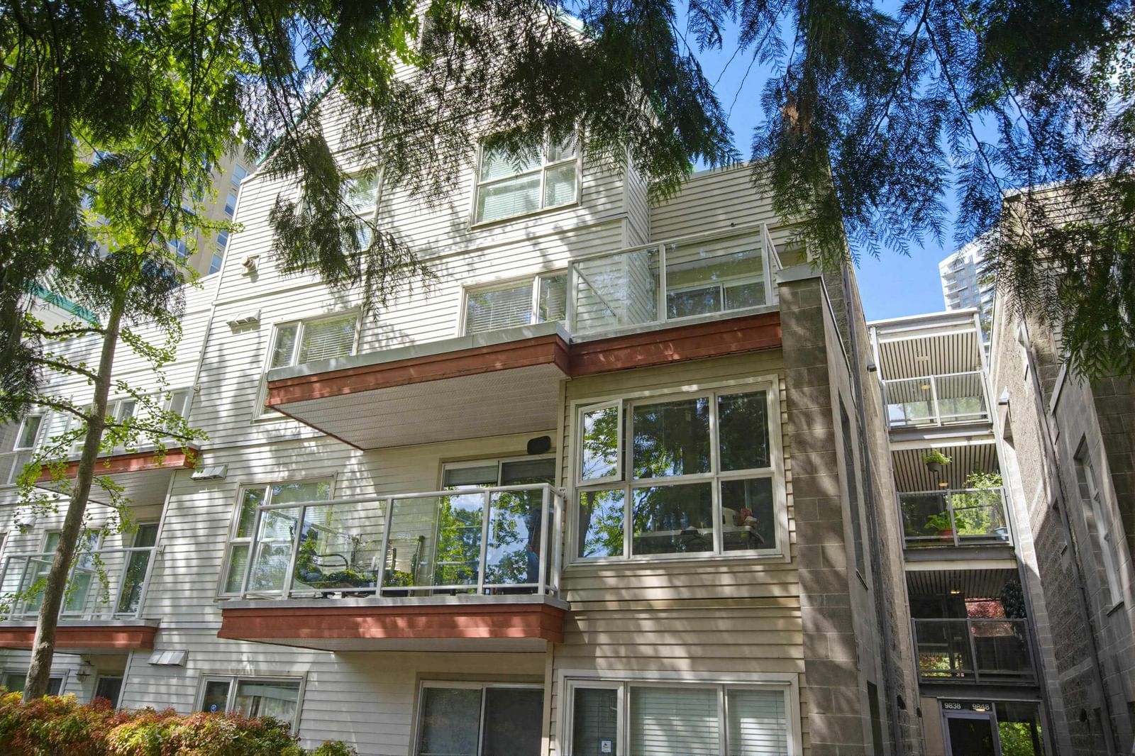Listing Image 32