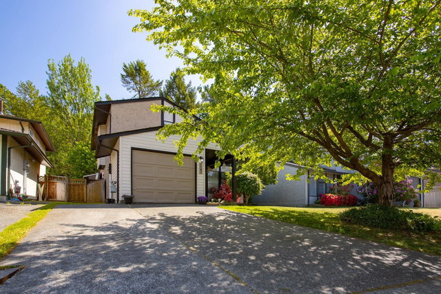 1181 Esperanza Drive