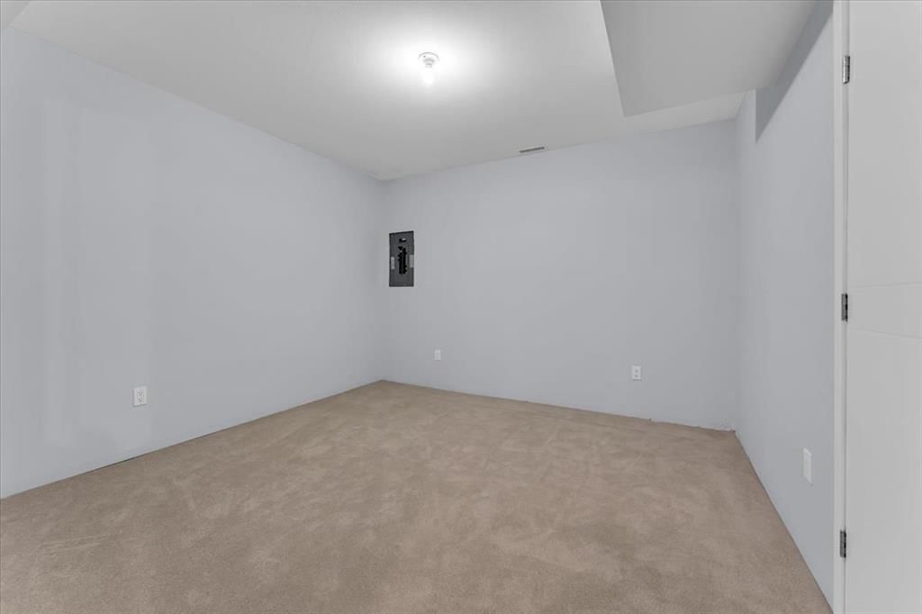 Listing Image 30