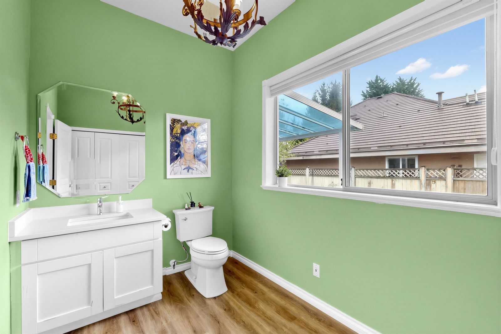 Listing Image 12