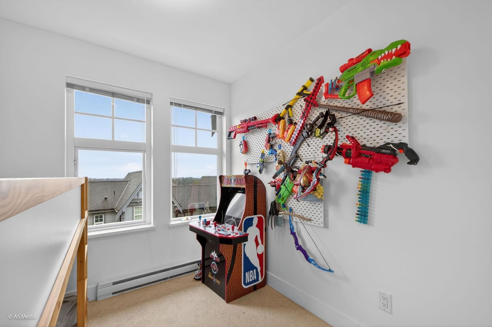 Listing Image 16