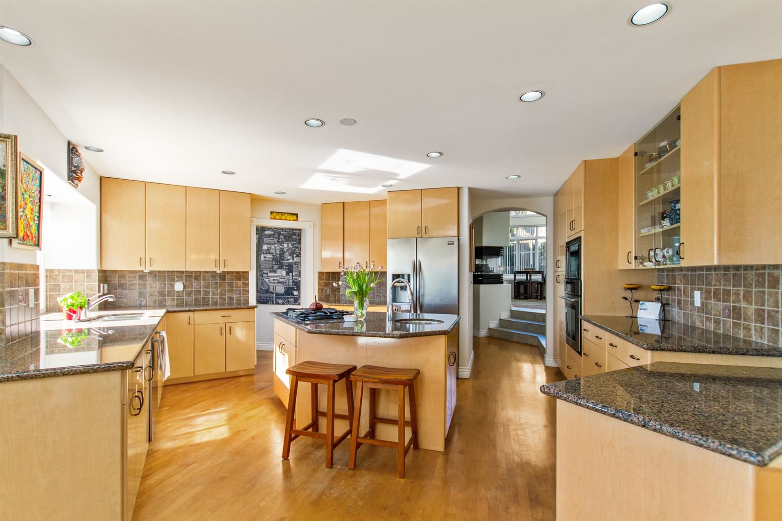 Listing Image 10