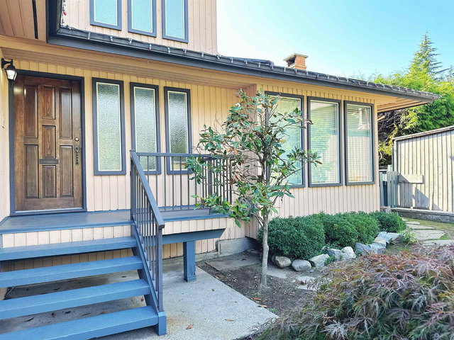 Upper Level - 3847 Prospect Road