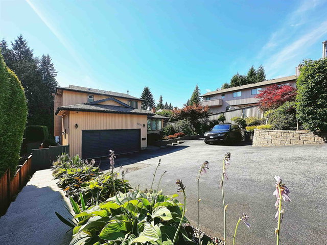 Upper Level - 3847 Prospect Road