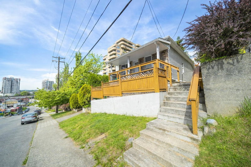 1011 Auckland Street