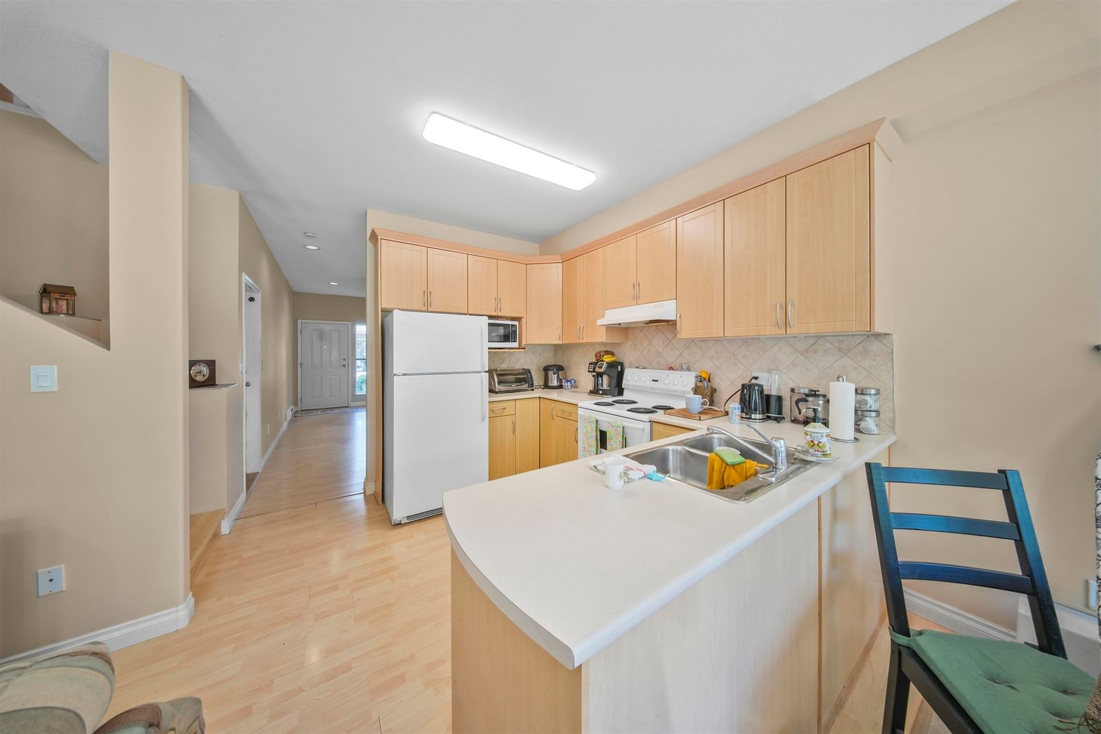 Listing Image 7