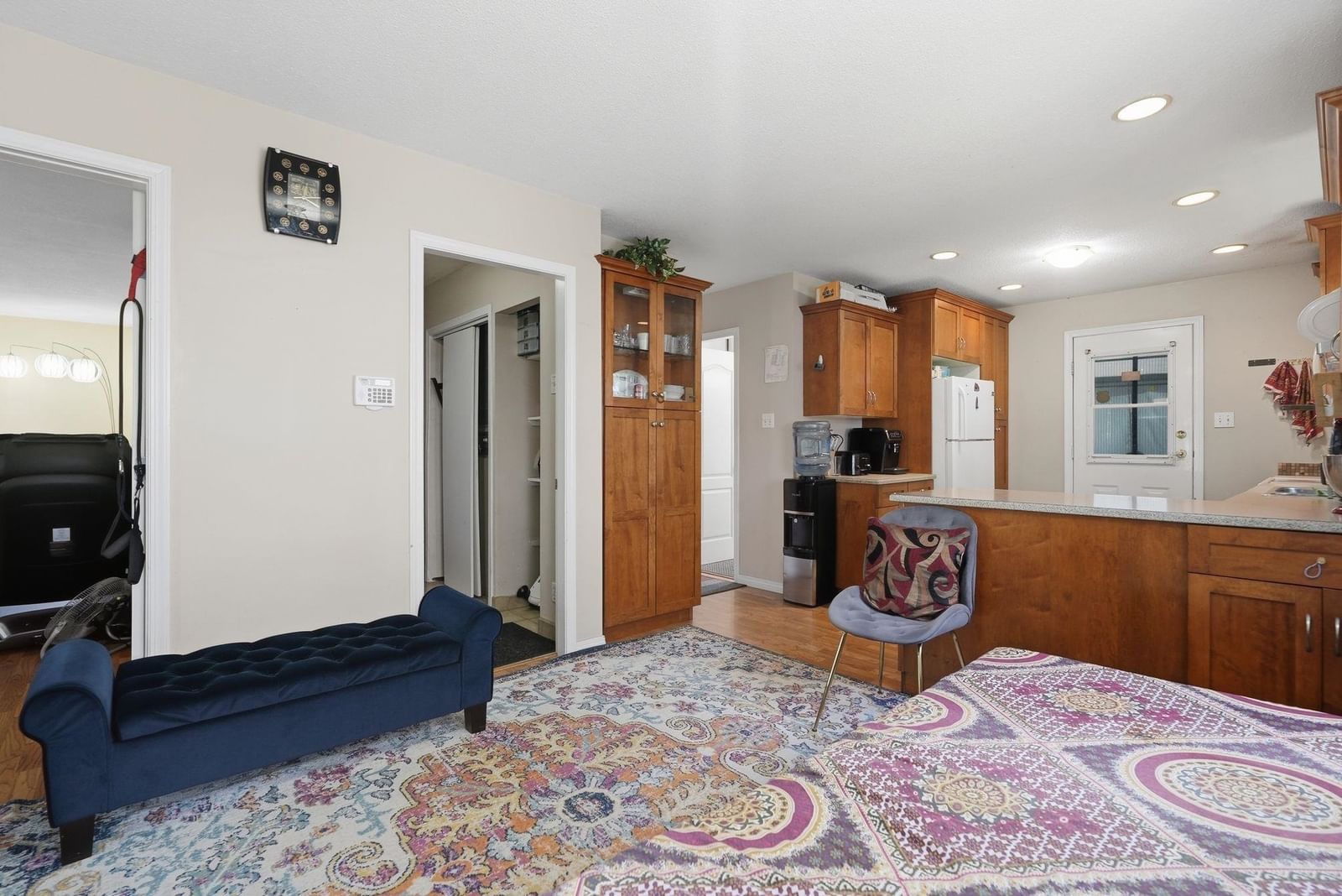 Listing Image 16