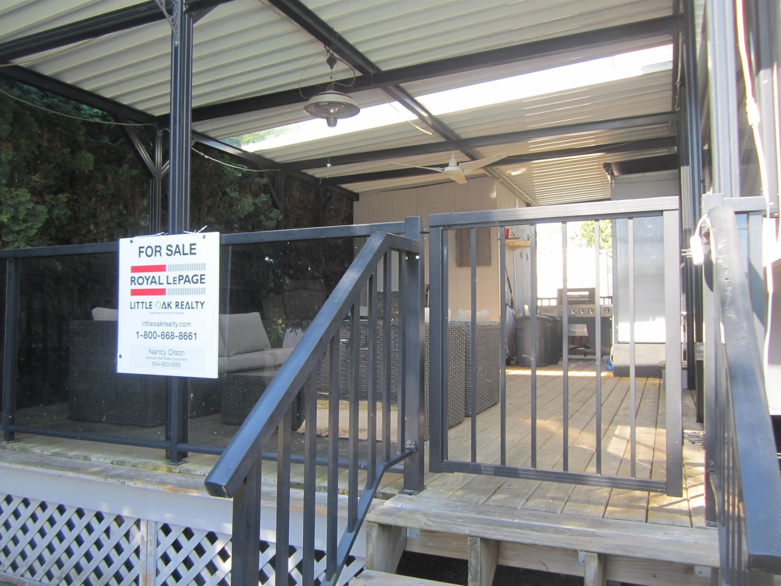 Listing Image 4