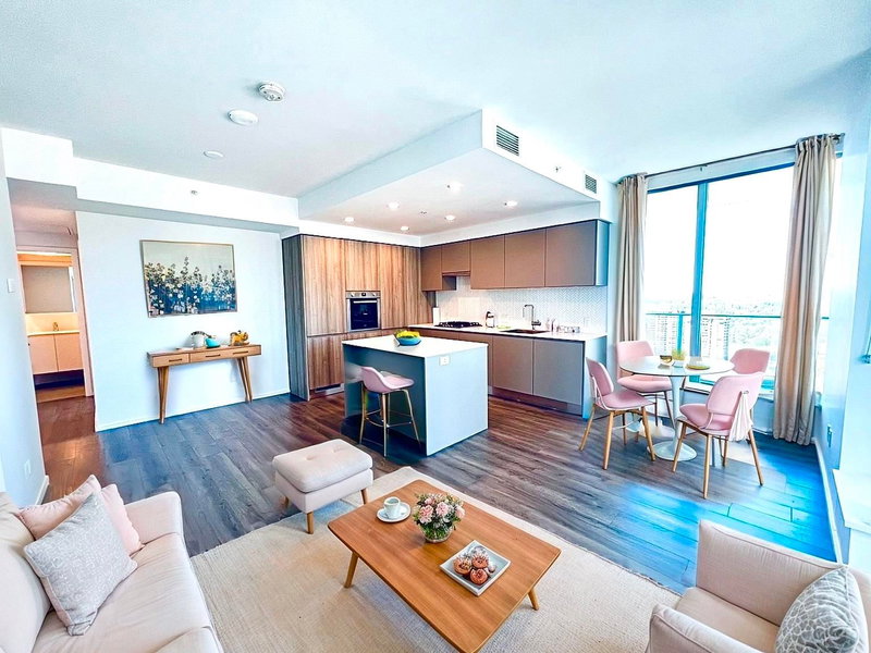 2510 - 3833 Evergreen Place