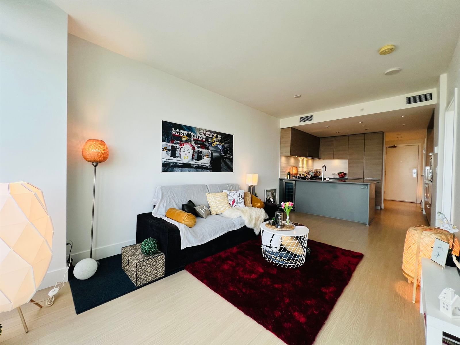 Listing Image 12