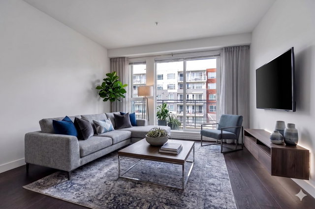 401 - 10581 140 Street