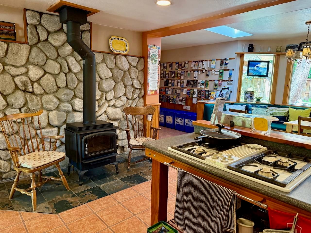 Listing Image 10